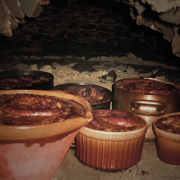 Cassoulets dans un four à pain